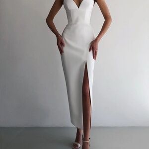 Elegant White Midi Dress